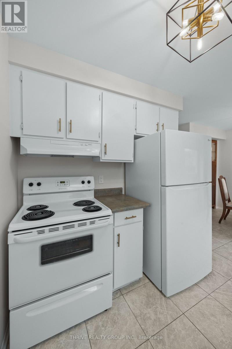 #12 210 CARLYLE DRIVE - 7
