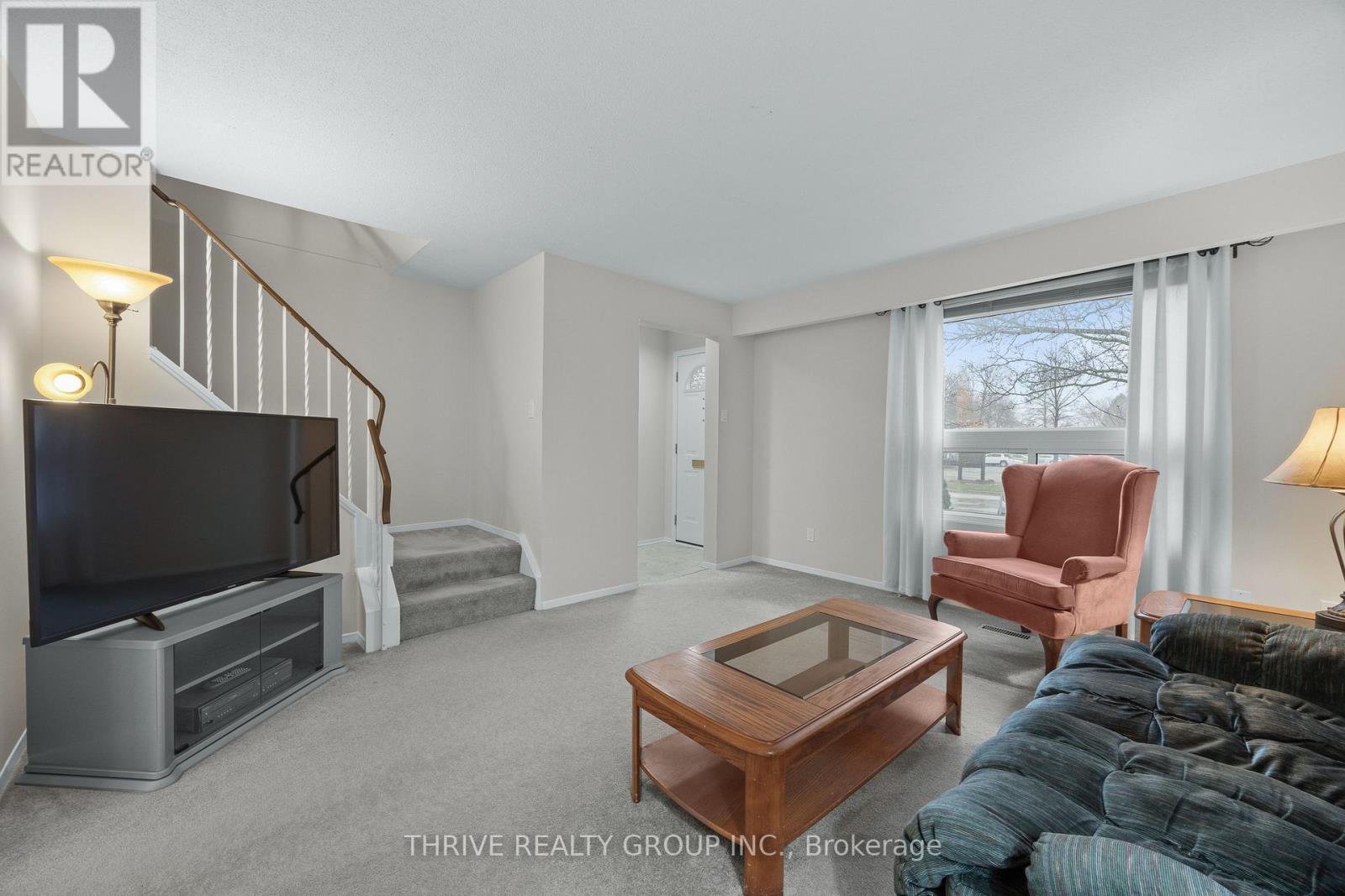 #12 210 CARLYLE DRIVE - 9