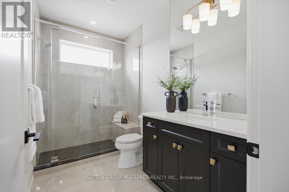 876 EAGLETRACE DRIVE - 32