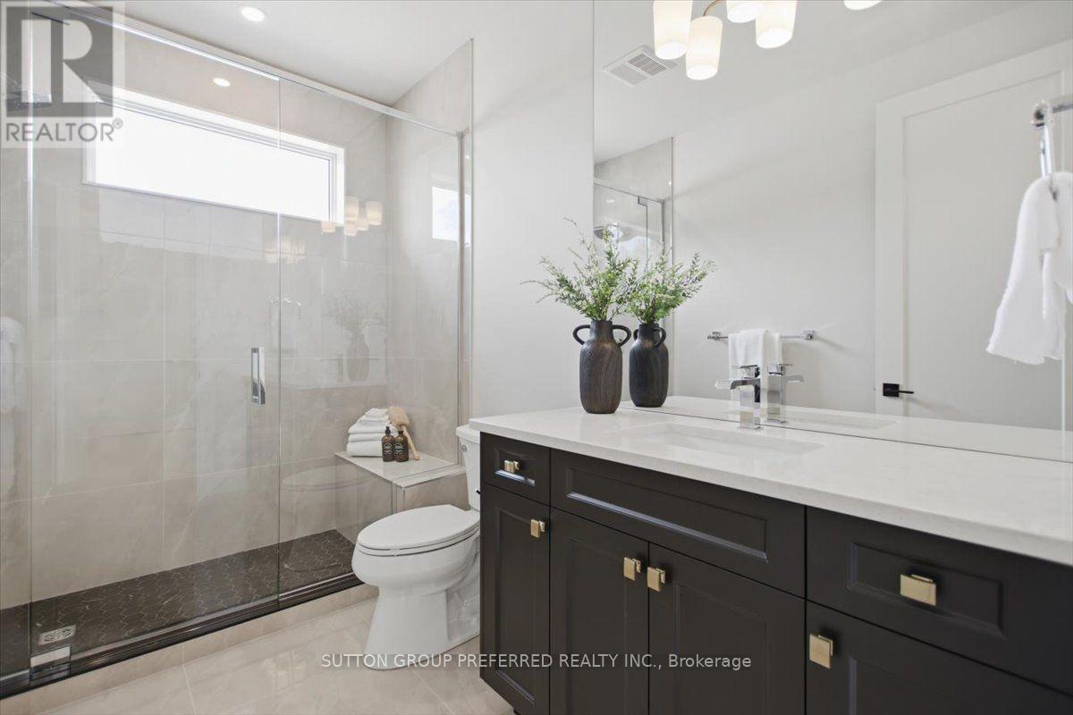 876 EAGLETRACE DRIVE - 33
