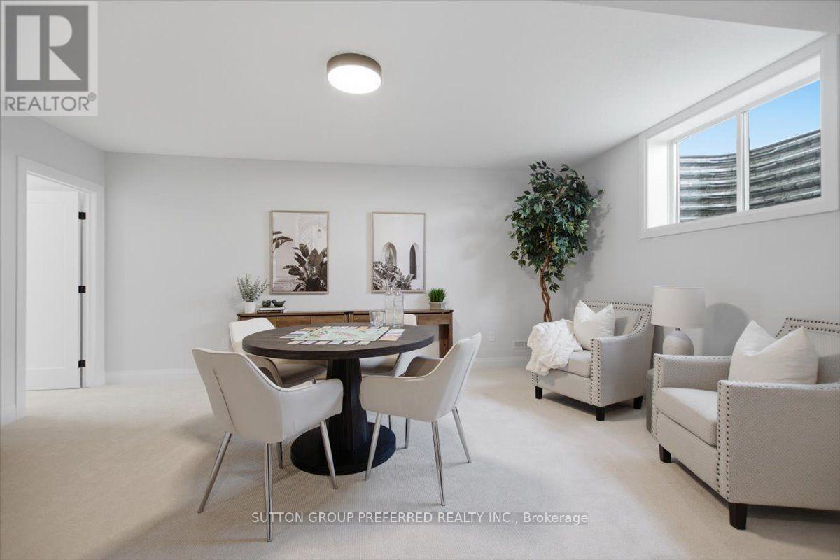 876 EAGLETRACE DRIVE - 42