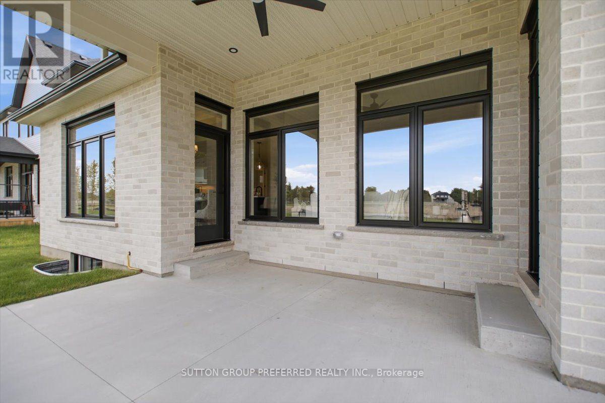 876 EAGLETRACE DRIVE - 50