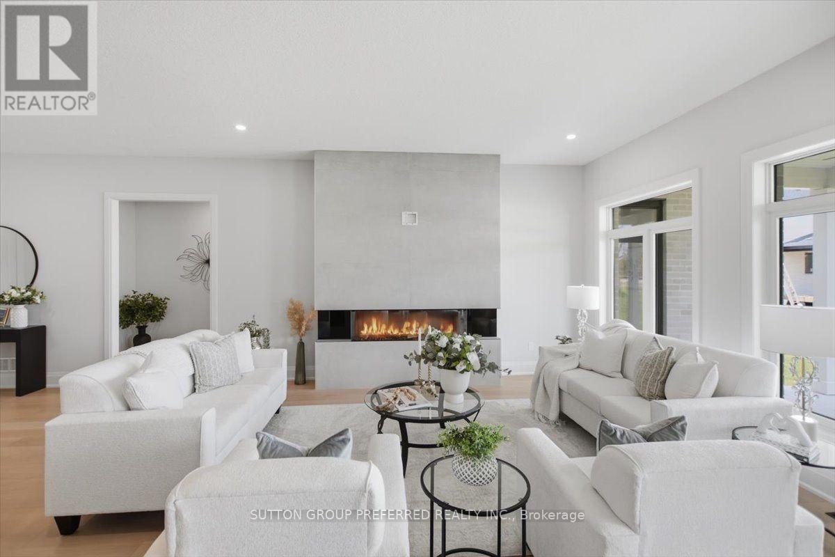 876 EAGLETRACE DRIVE - 6