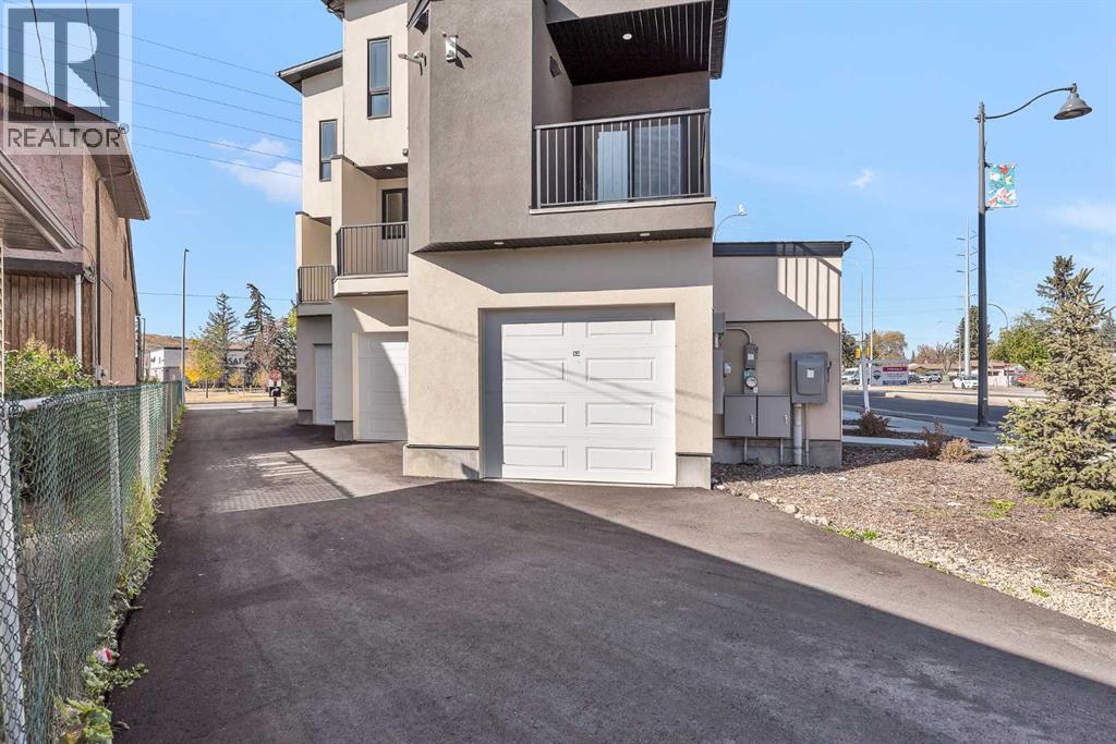 4903 Bowness Road NW - 22