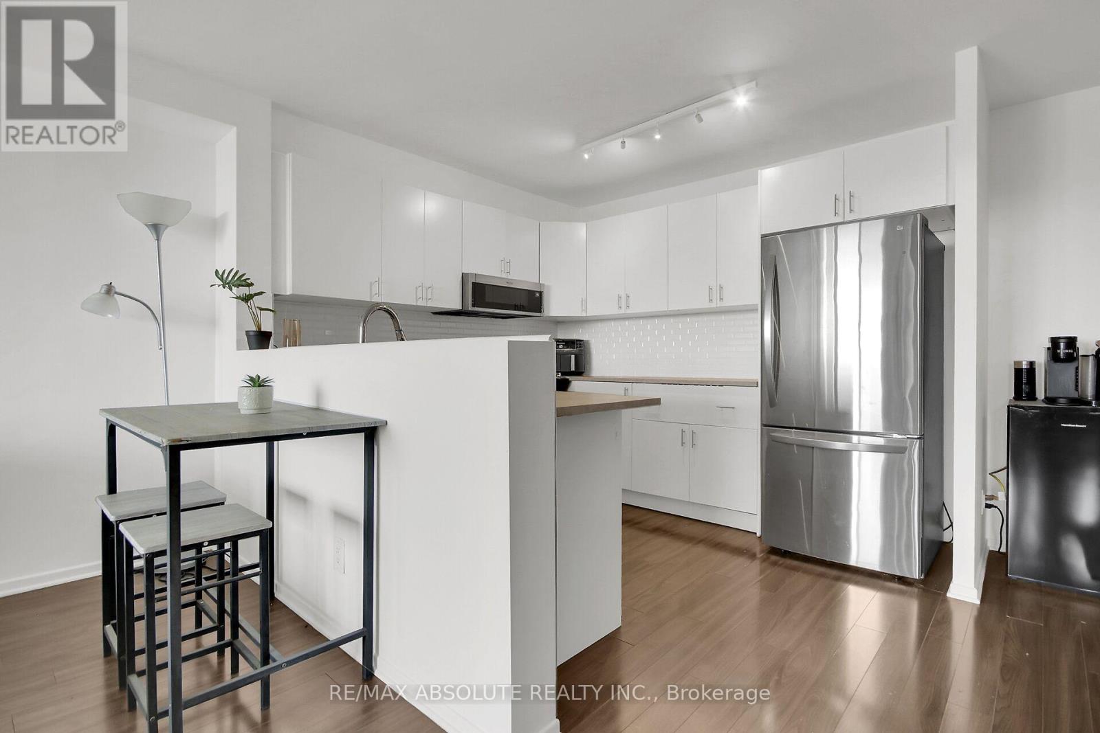 #1403 1380 PRINCE OF WALES DRIVE - 12