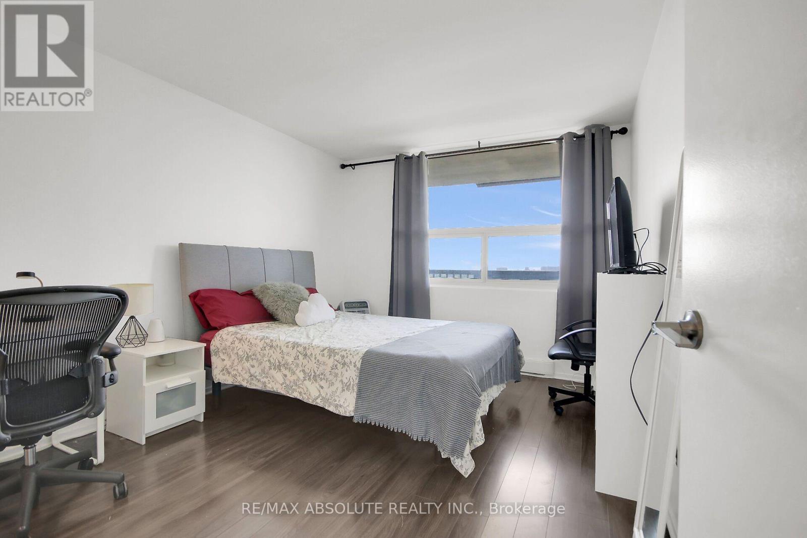 #1403 1380 PRINCE OF WALES DRIVE - 30
