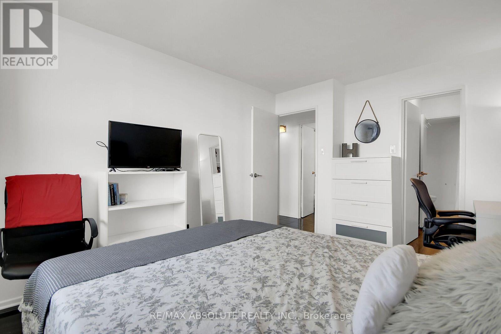 #1403 1380 PRINCE OF WALES DRIVE - 33