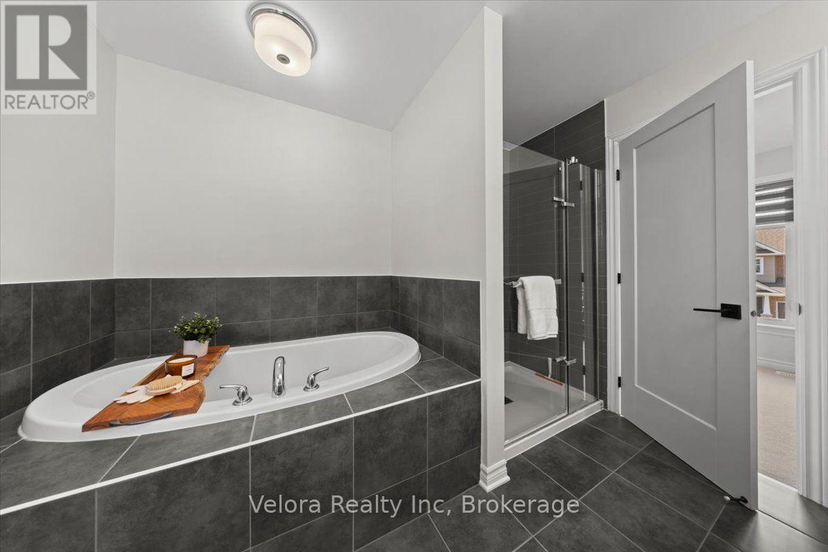 3 Bed, 3 Bath House for Sale in Ottawa – 644 VIVERA PLACE, Ottawa – MLS# X13545932 - Image 28