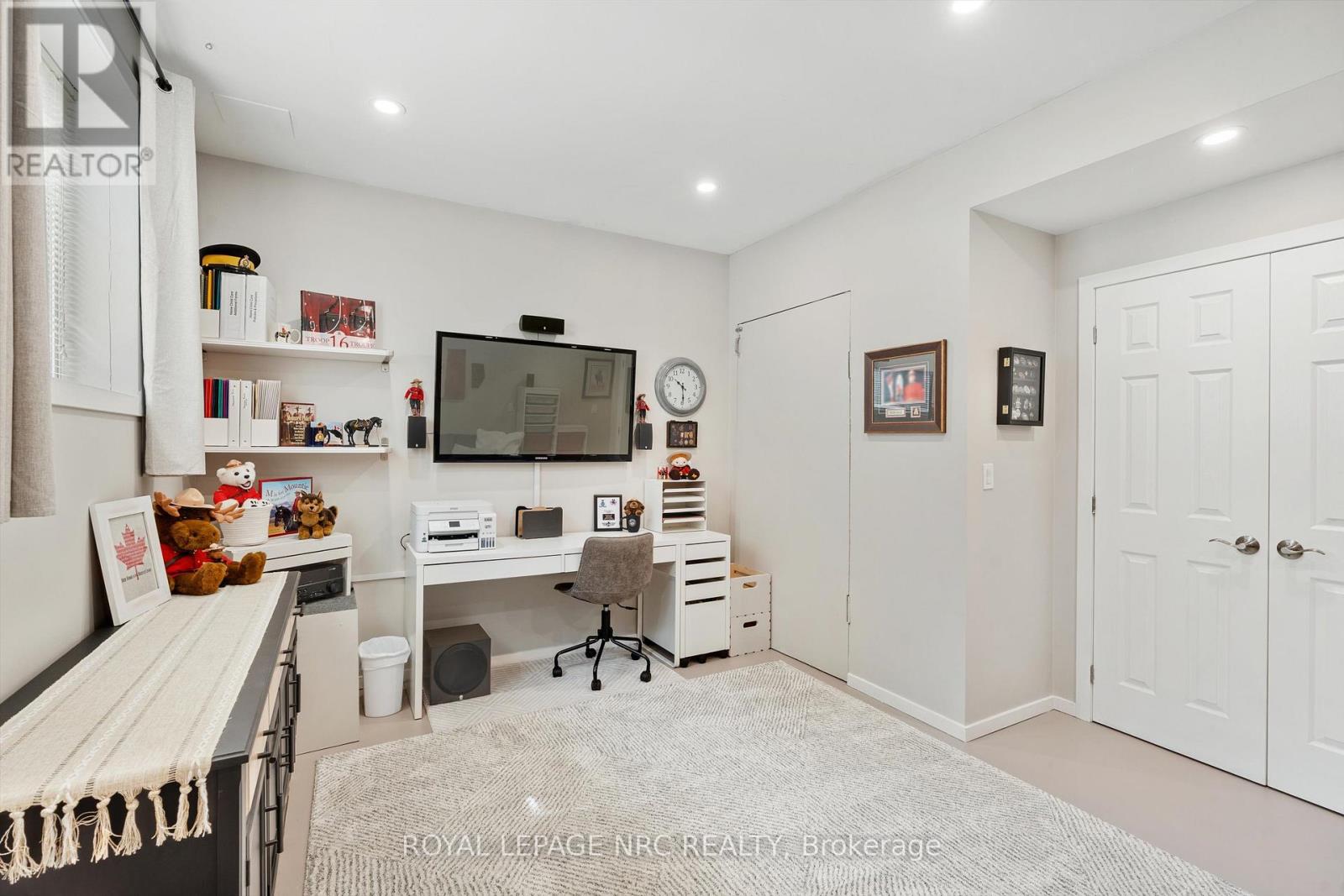 108 MICHAEL DRIVE - 36