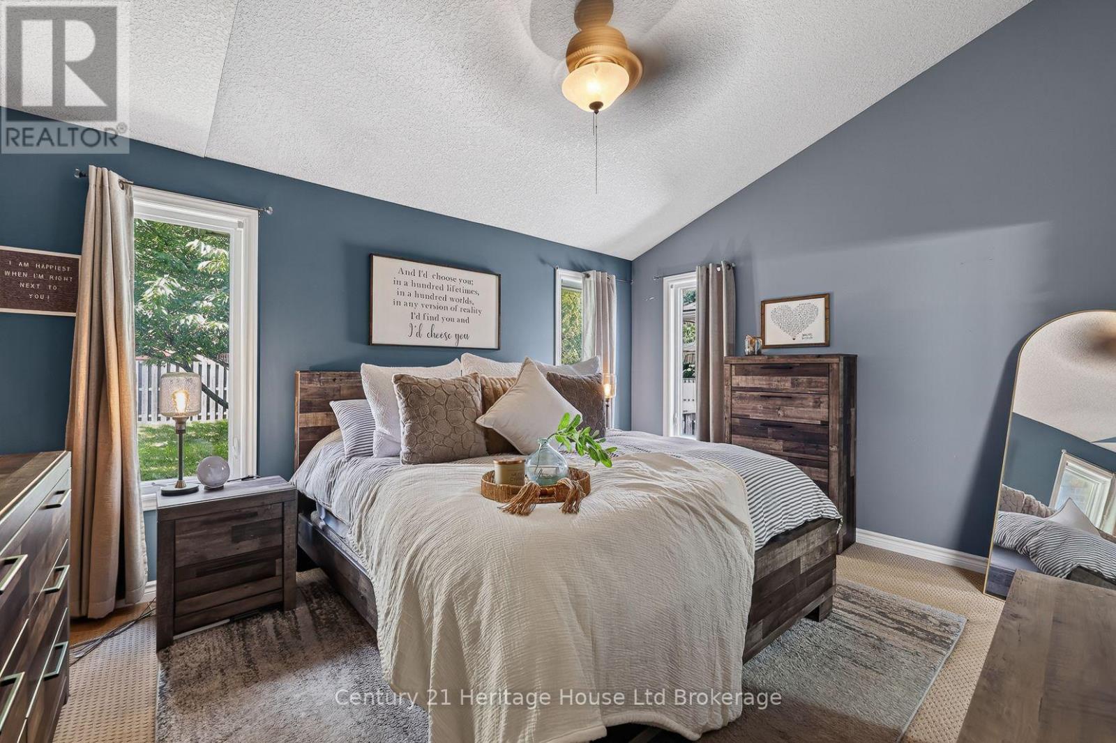 119 SOUTHVIEW COURT - Image 13