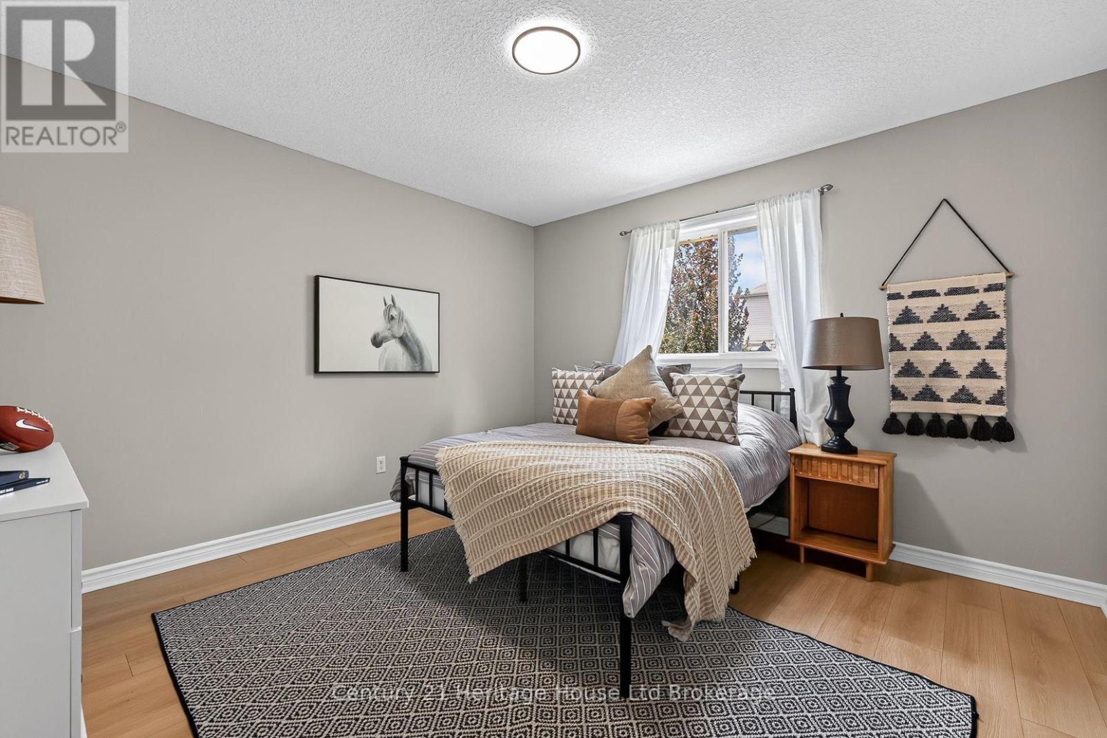119 SOUTHVIEW COURT - Image 17
