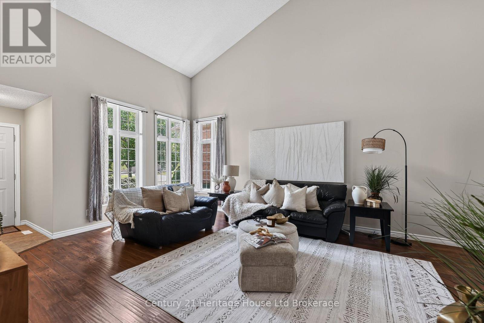 119 SOUTHVIEW COURT - 2