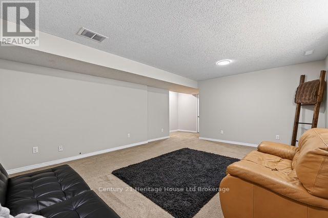119 SOUTHVIEW COURT - Image 21