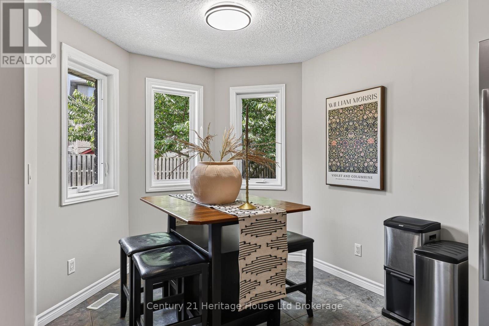 119 SOUTHVIEW COURT - Image 8