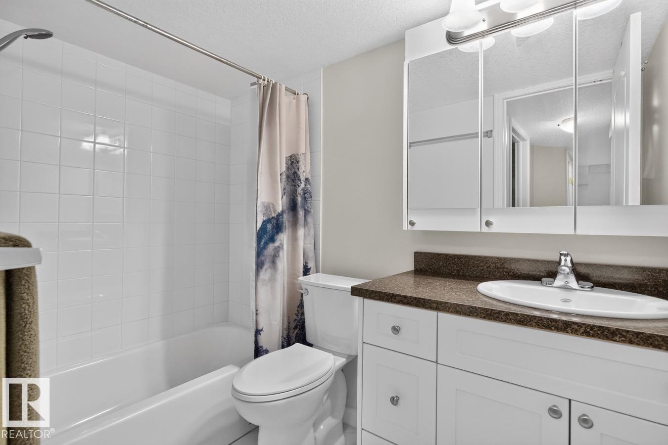 619 LAYTON CT NW - 43