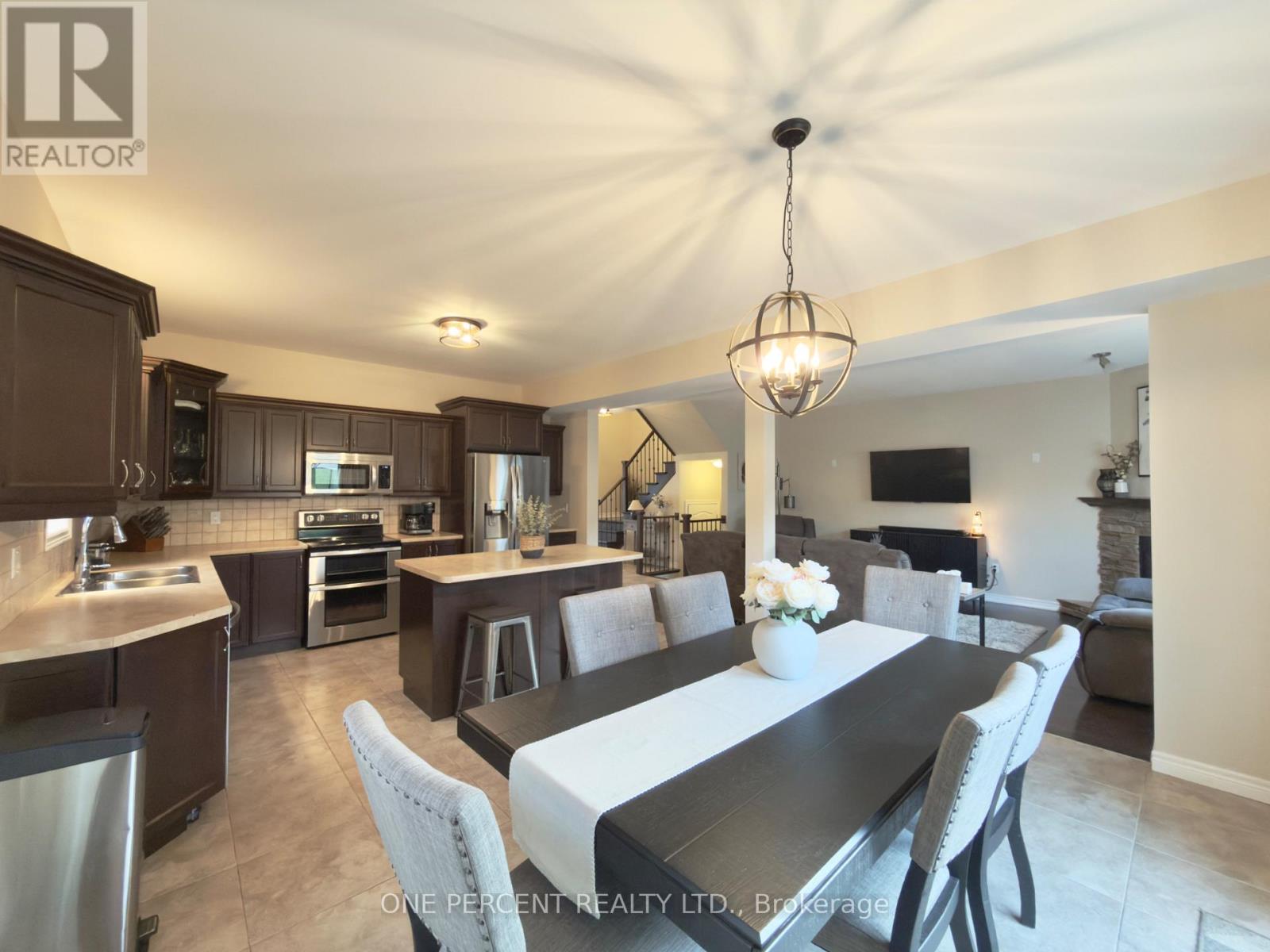 4871 NORTHGATE CRESCENT - 11