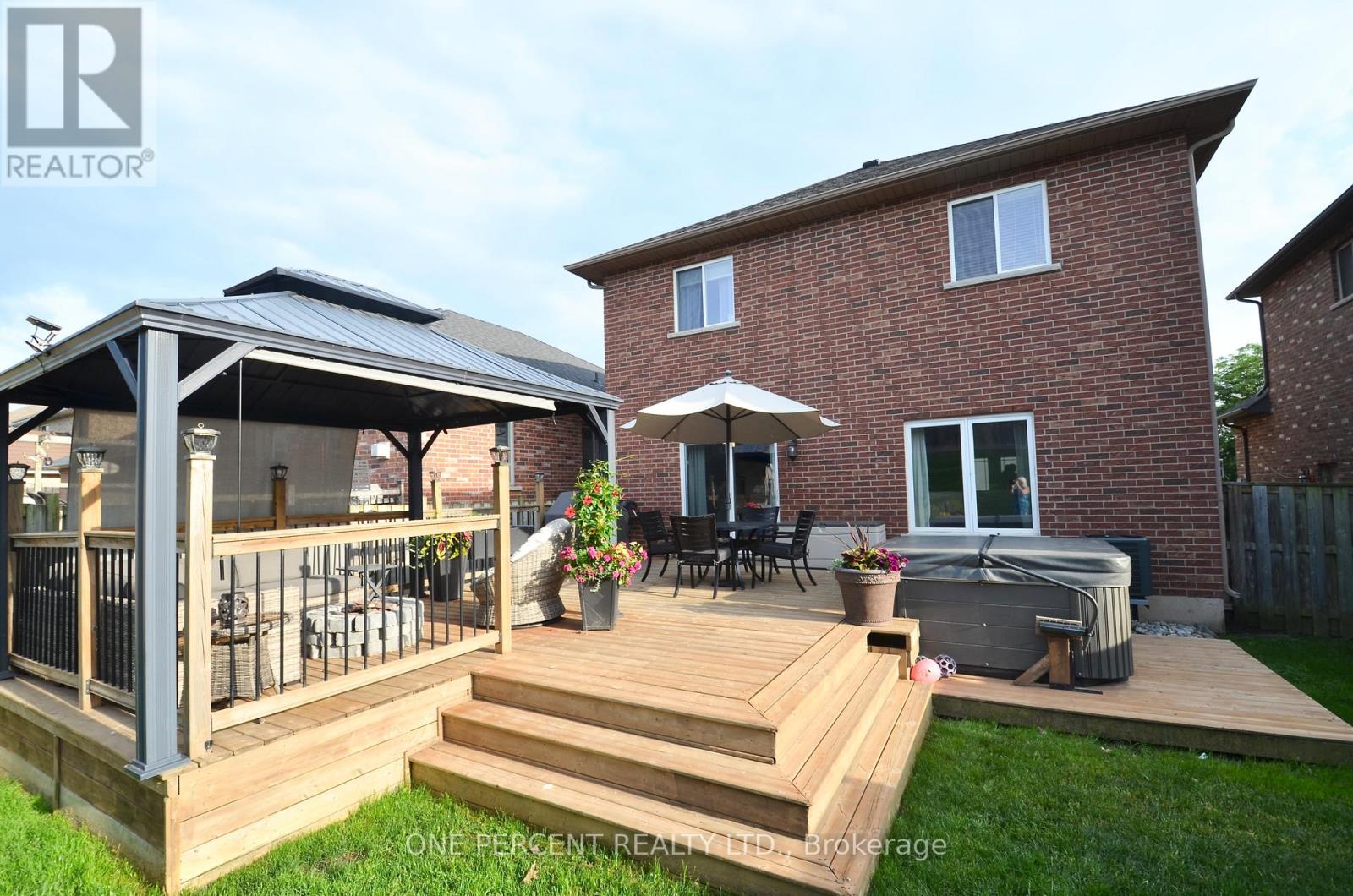 4871 NORTHGATE CRESCENT - 28