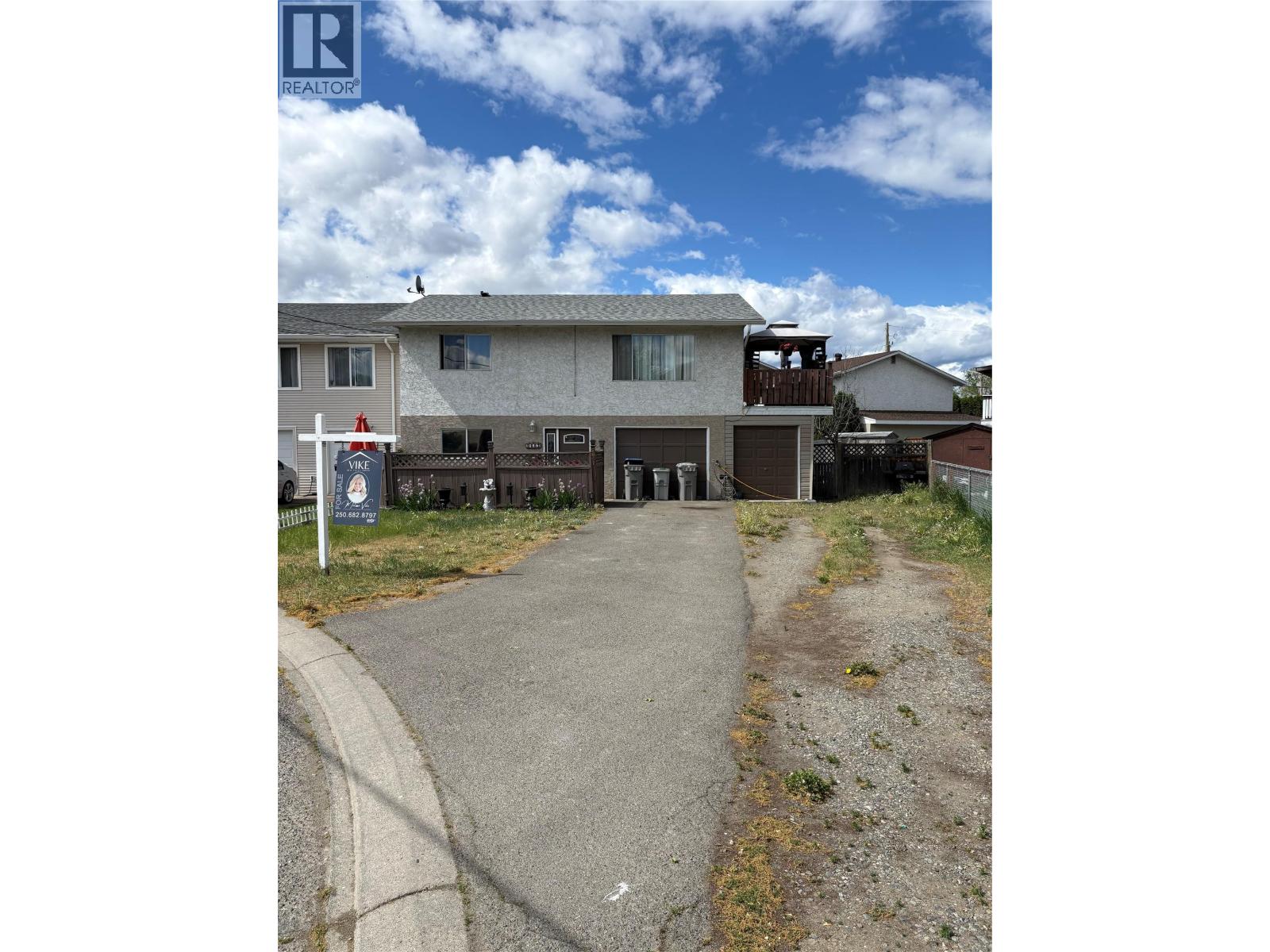 2667 YOUNG Place - 30