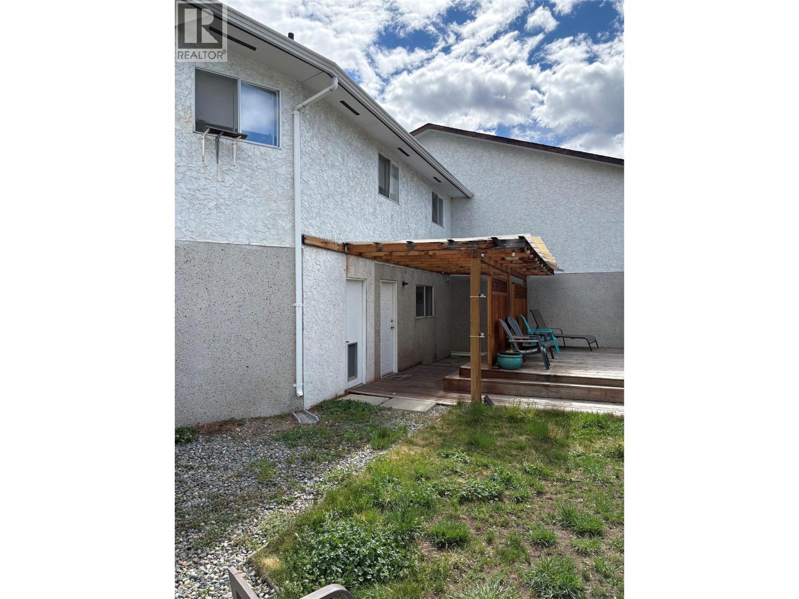 2667 YOUNG Place - 18