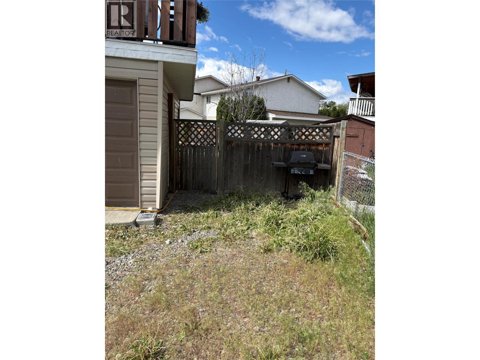 2667 YOUNG Place - 15