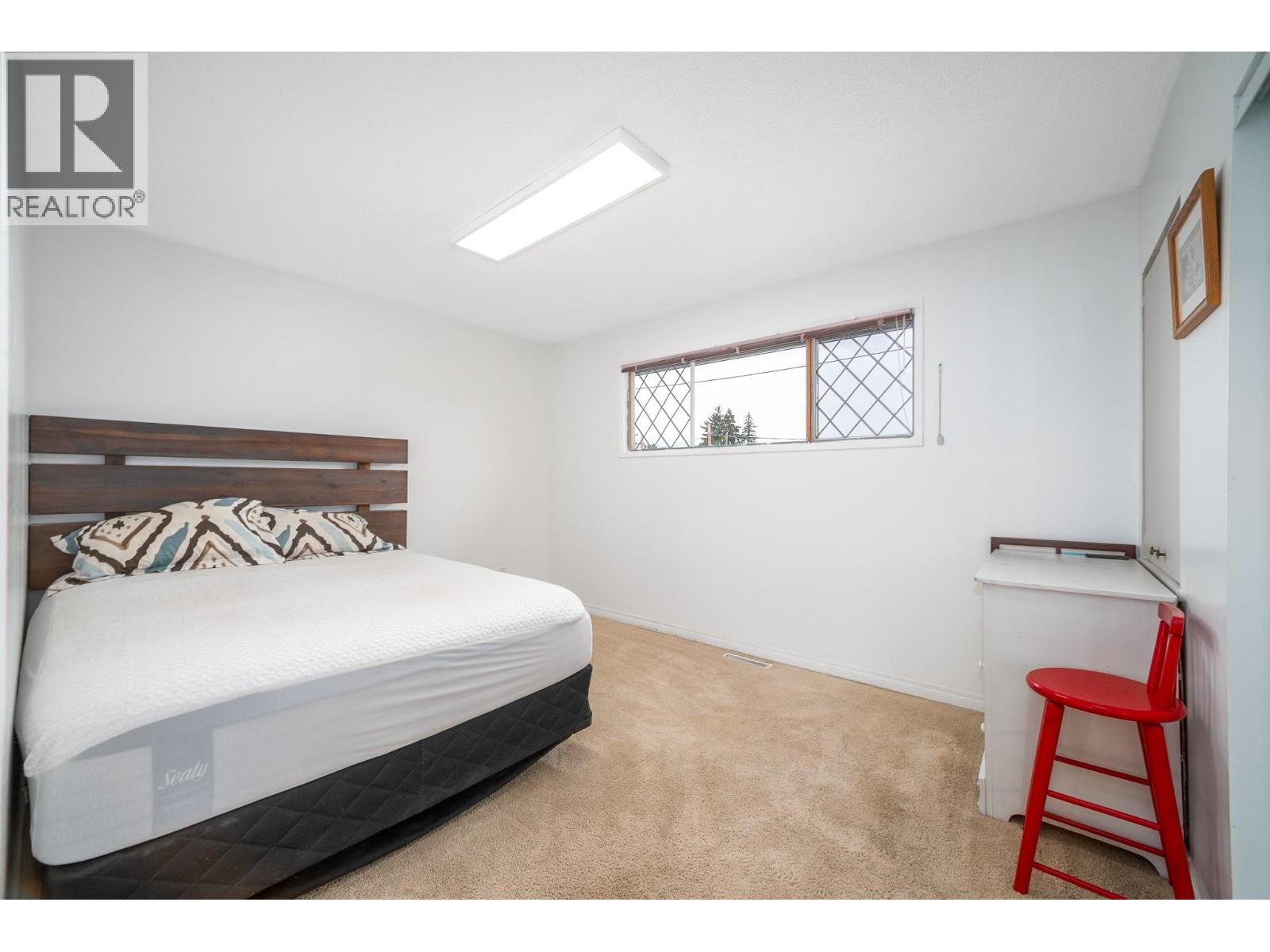 885 Camelia Road - 18