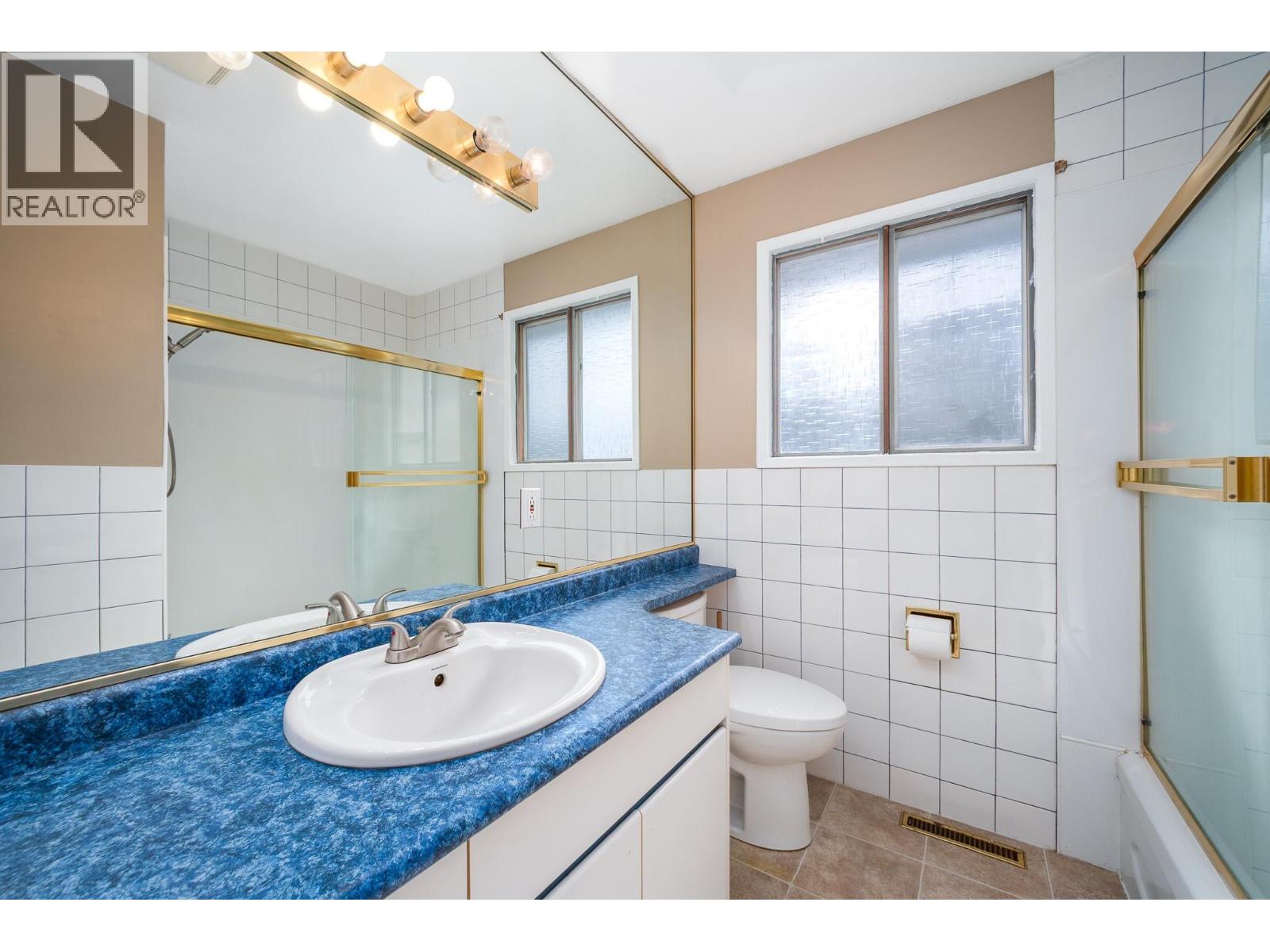 885 Camelia Road - 21