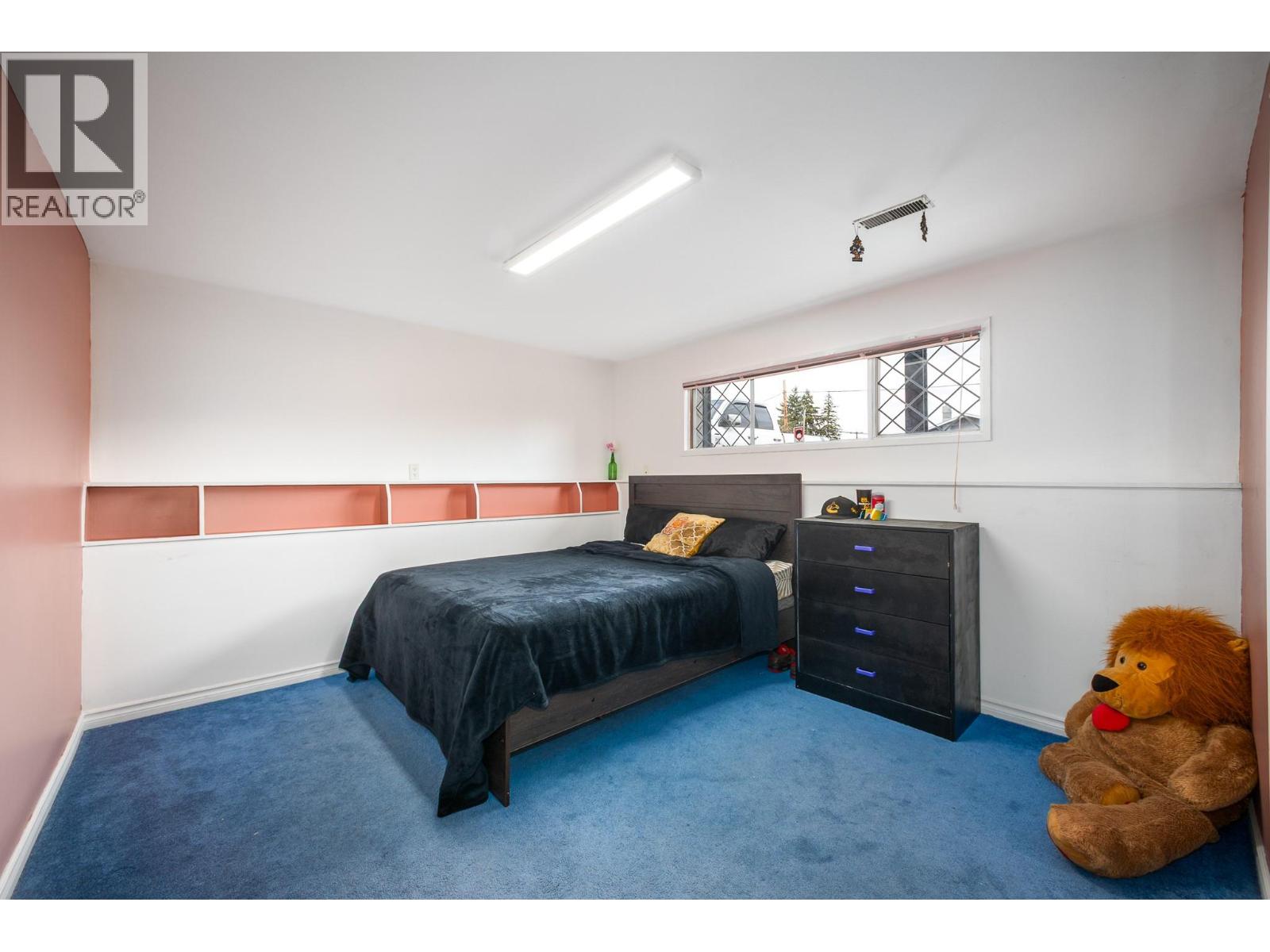 885 Camelia Road - 26