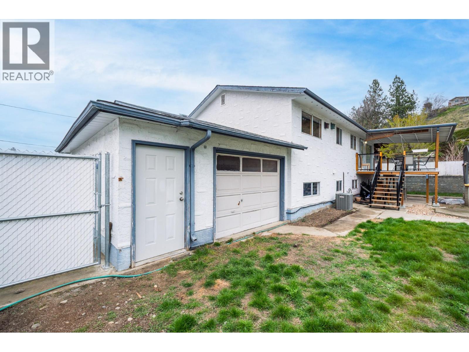 885 Camelia Road - 3