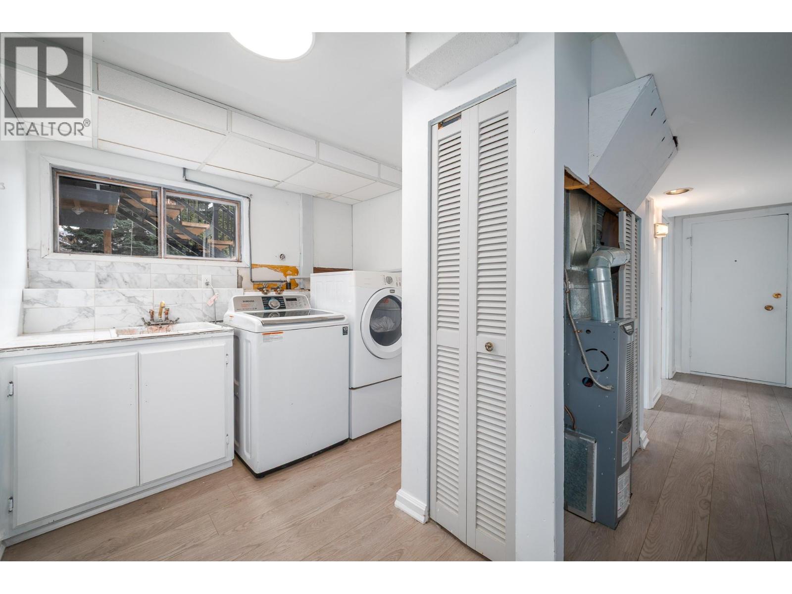 885 Camelia Road - 33