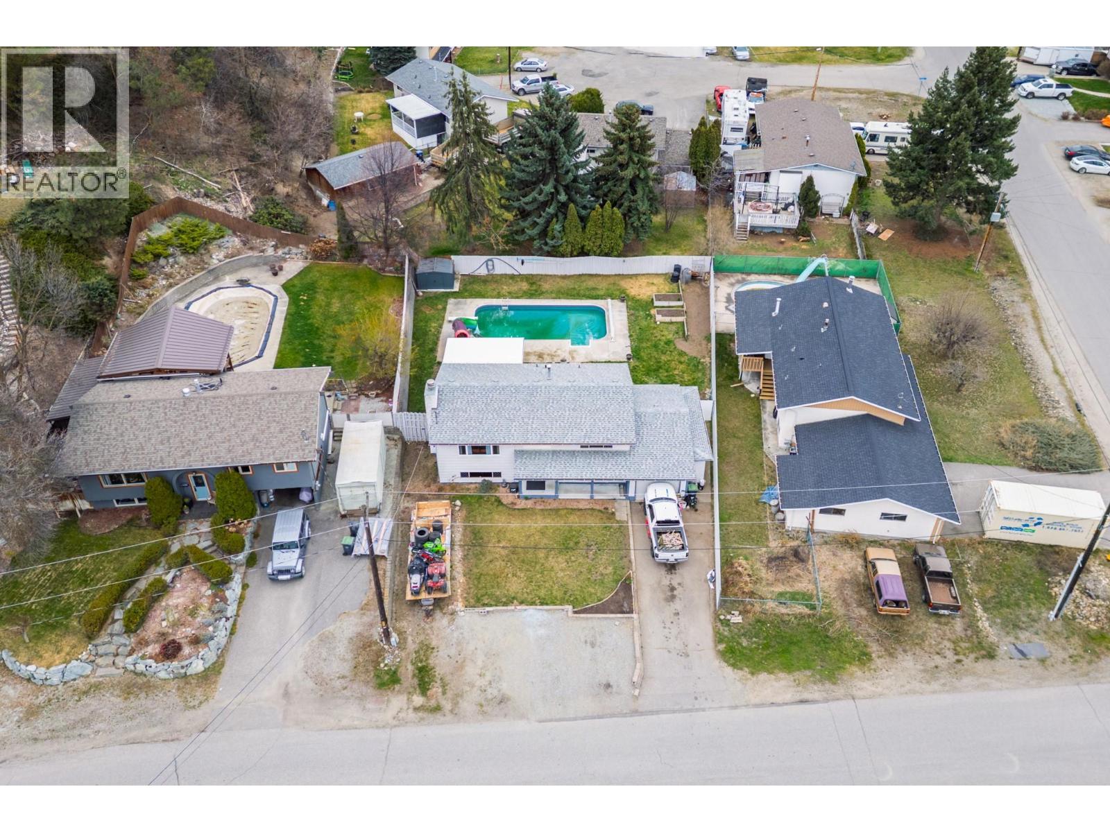885 Camelia Road - 4