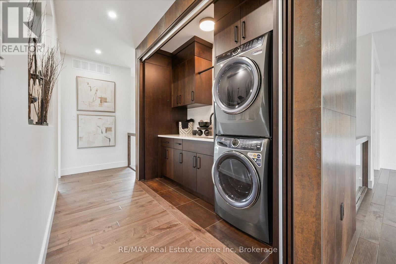 11 CHERRYWOOD LANE - 20
