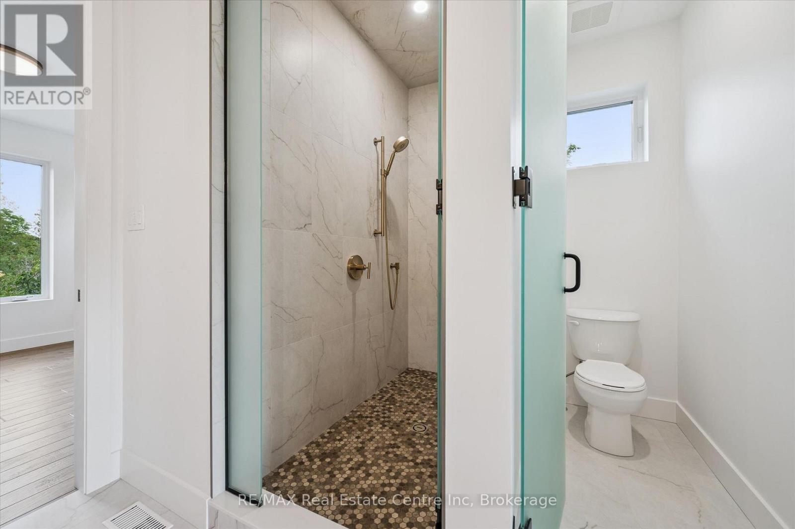 11 CHERRYWOOD LANE - 31