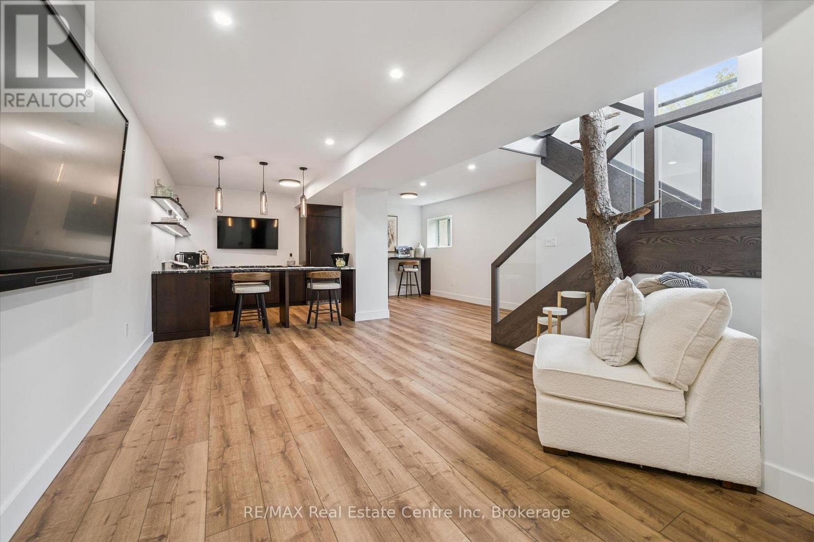 11 CHERRYWOOD LANE - 33