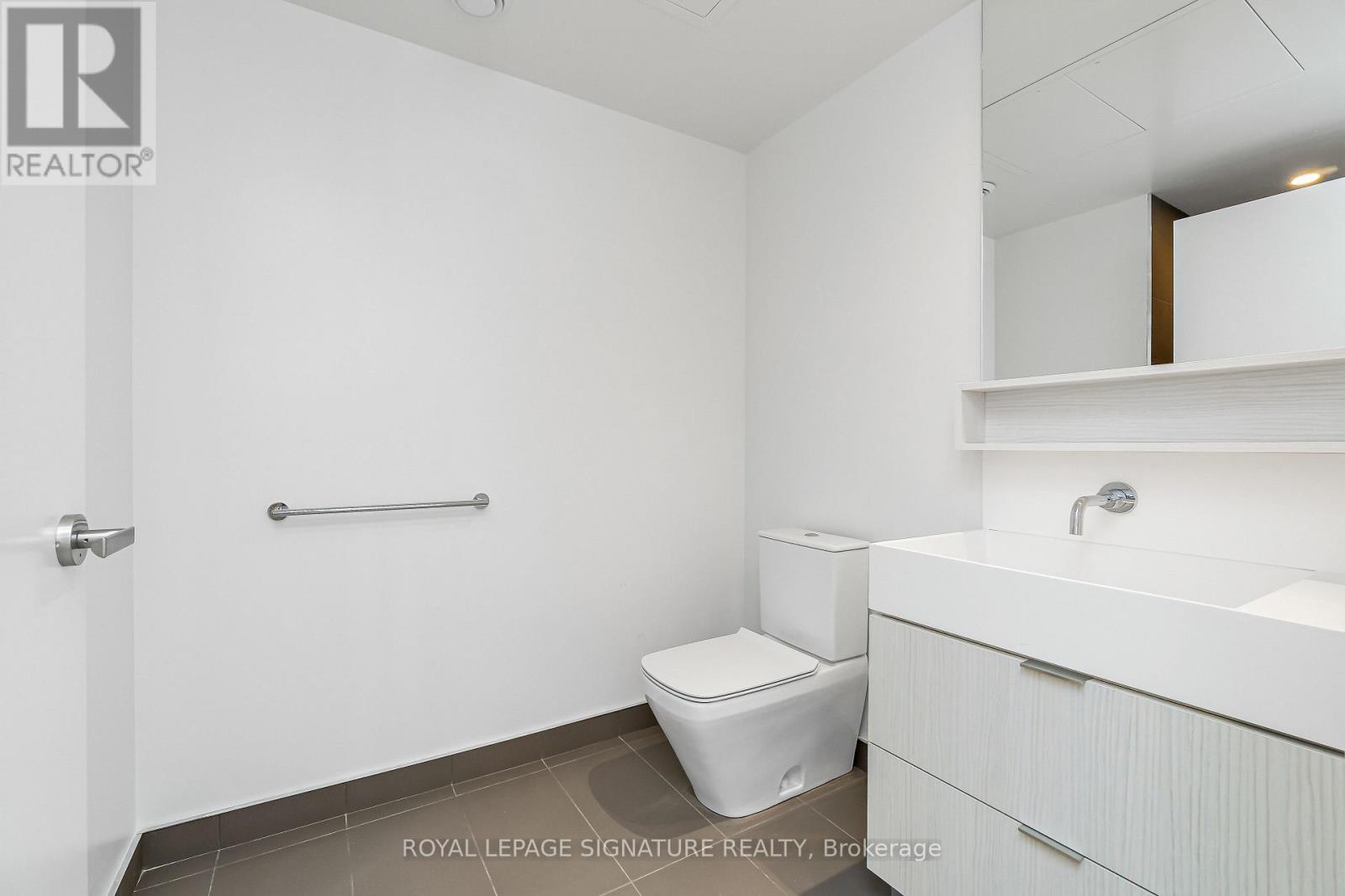 #2811 5 SOUDAN AVENUE - Image 14