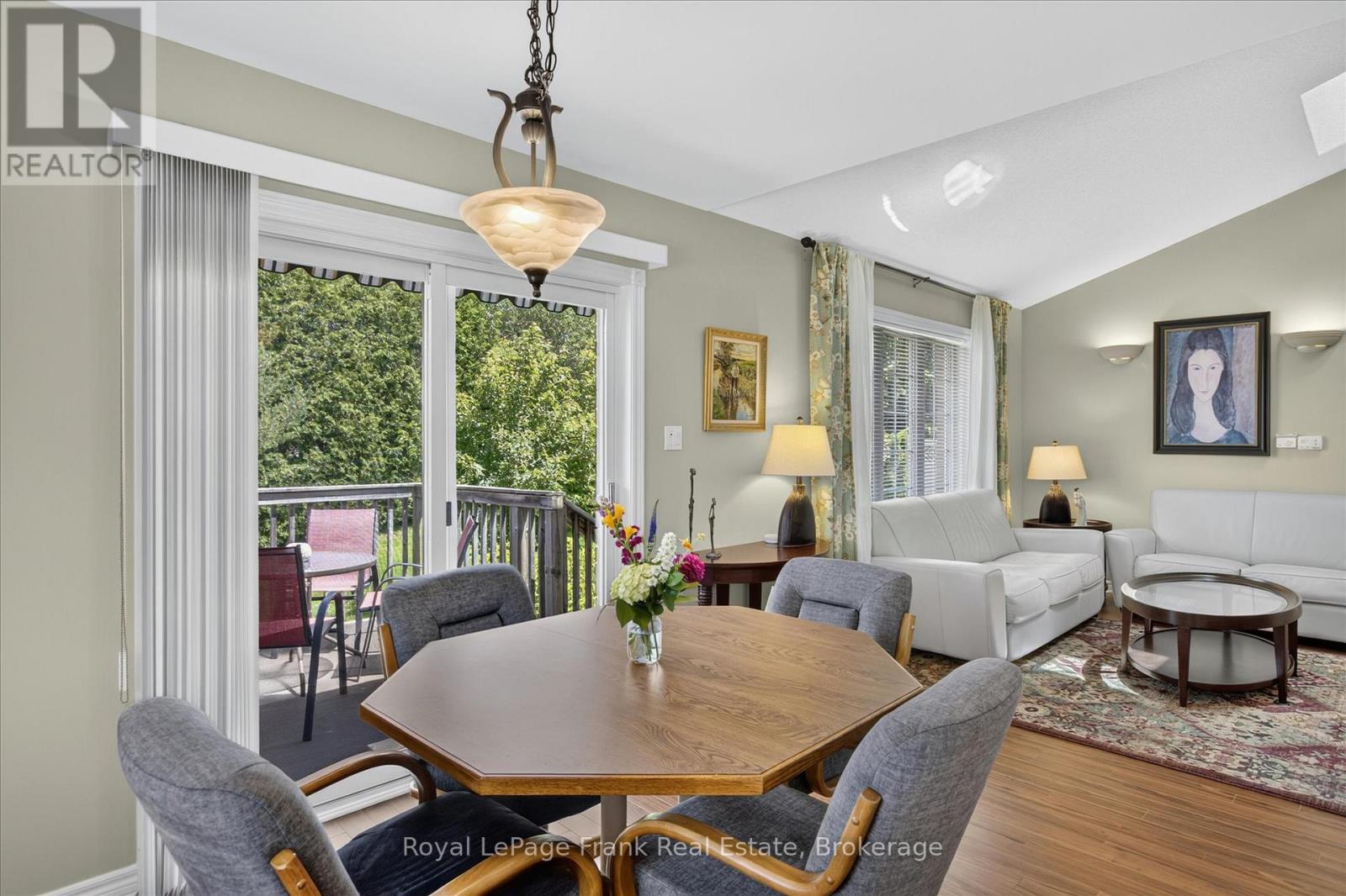 #402 1742 RAVENWOOD DRIVE - 12