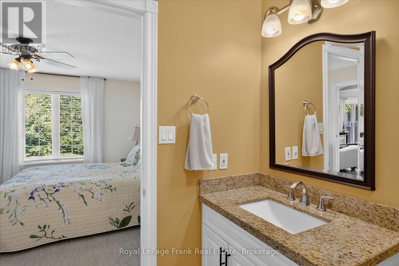 #402 1742 RAVENWOOD DRIVE - 16