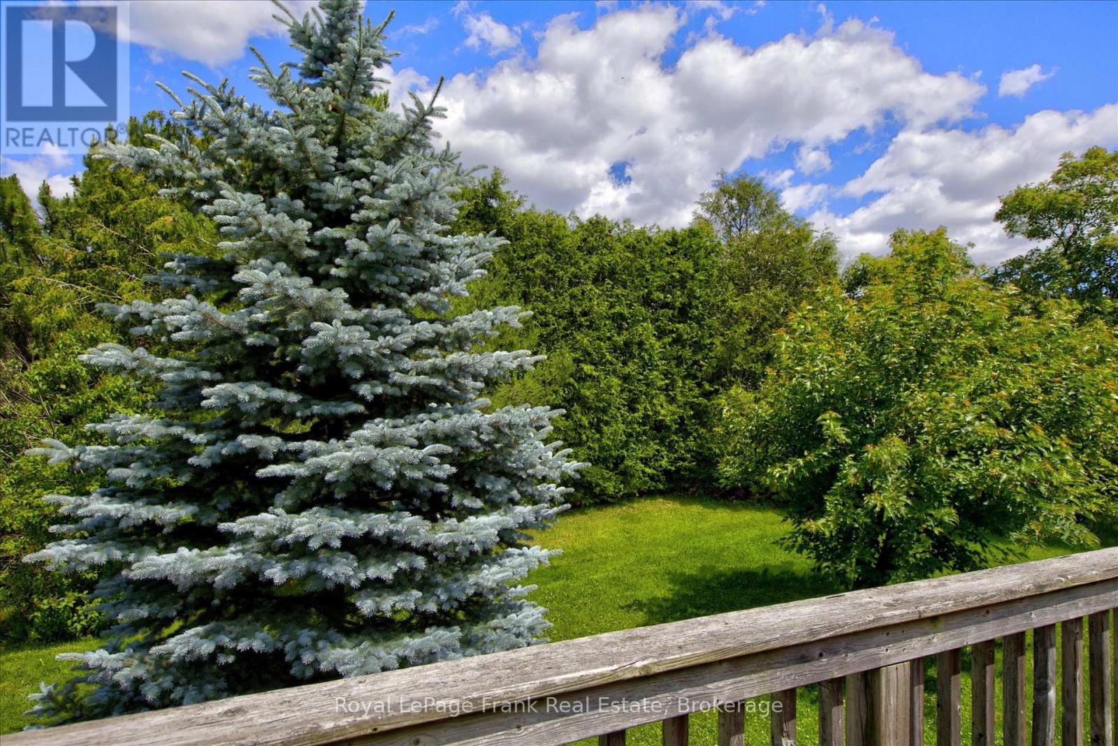 #402 1742 RAVENWOOD DRIVE - 21