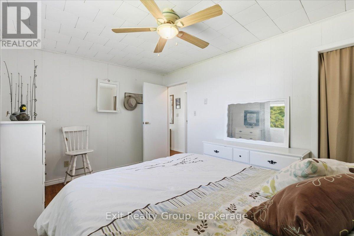 14 CEDAR LANE - 18