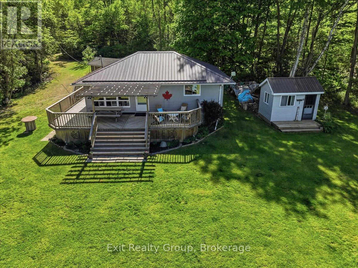 14 CEDAR LANE - 2