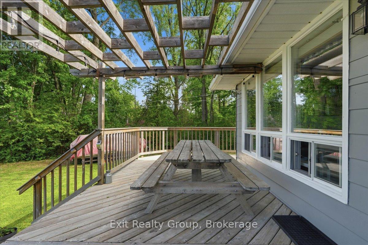 14 CEDAR LANE - 24