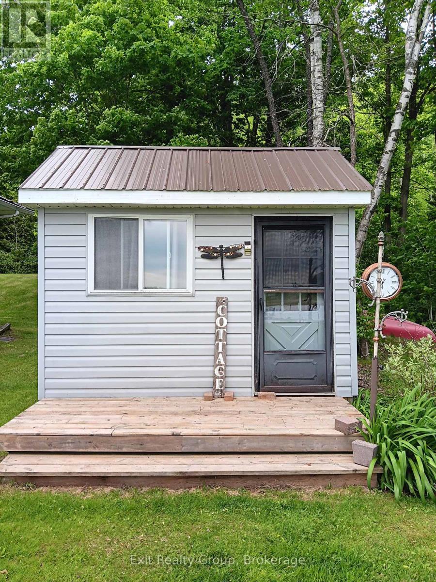 14 CEDAR LANE - 28