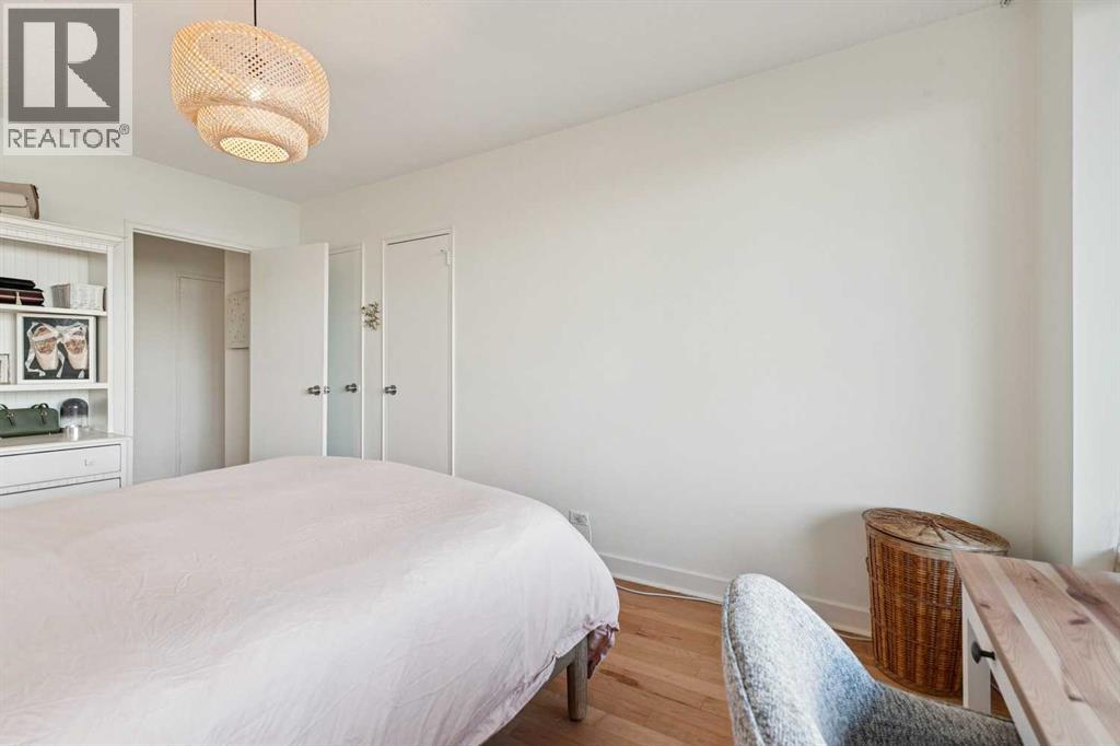 #204 3316 Rideau Place SW - 16