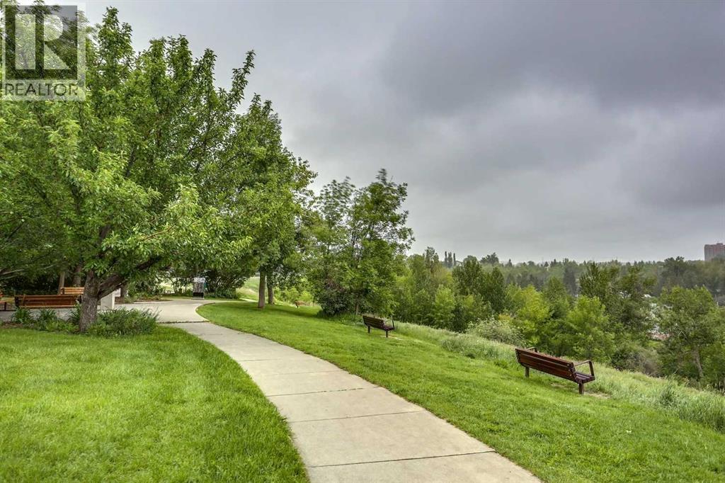 #204 3316 Rideau Place SW - 25