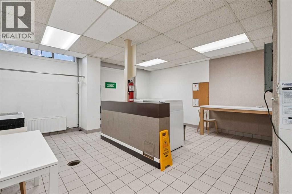#204 3316 Rideau Place SW - 18