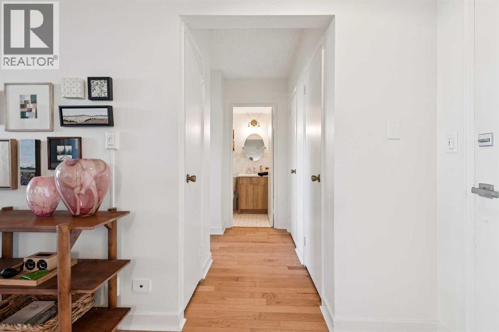 #204 3316 Rideau Place SW - 12