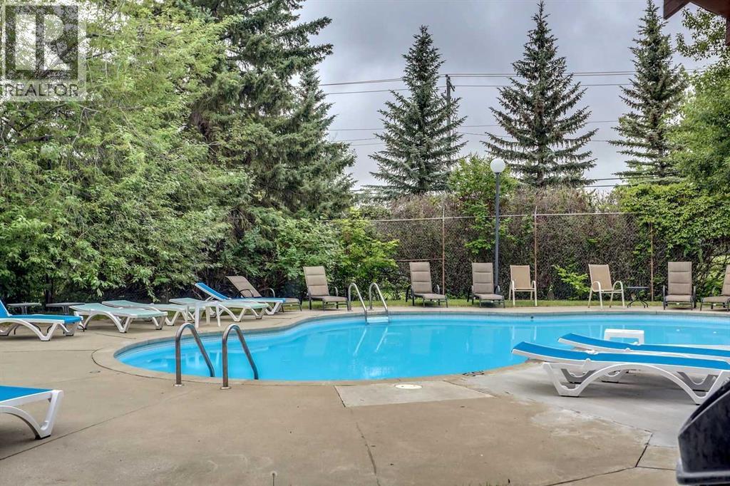 #204 3316 Rideau Place SW - 23