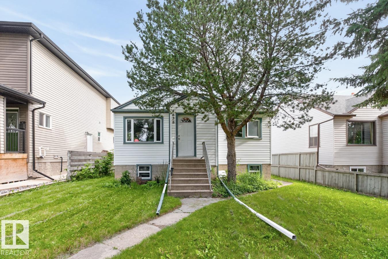 9838 80 AV NW - 2