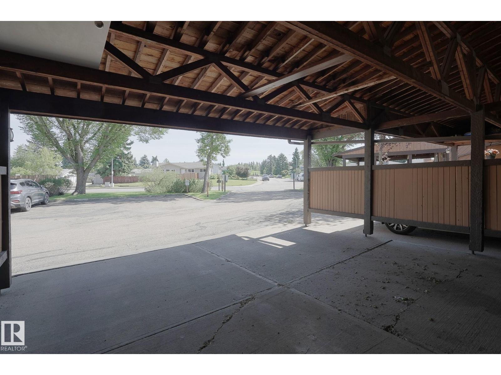 894 MILLBOURNE RD E NW - 42
