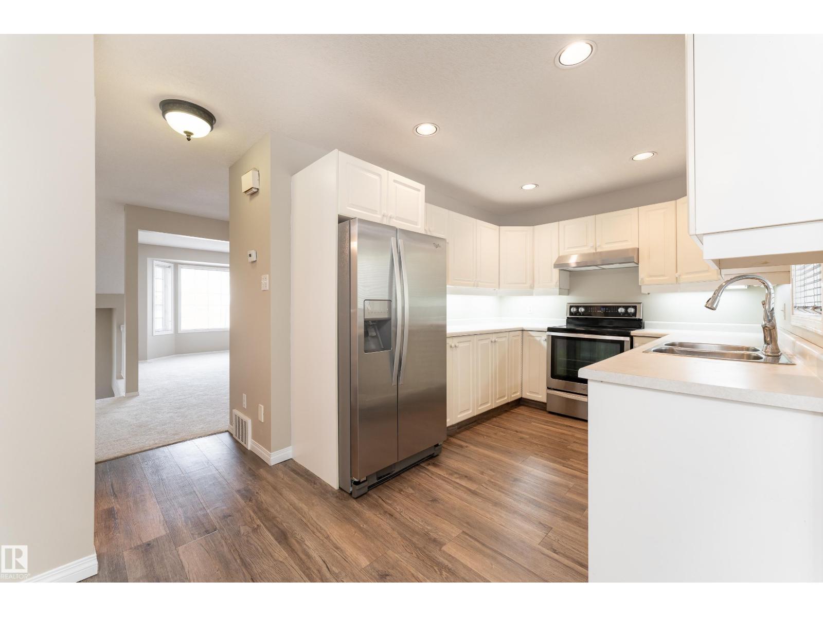 #3 9703 174 ST NW - 16