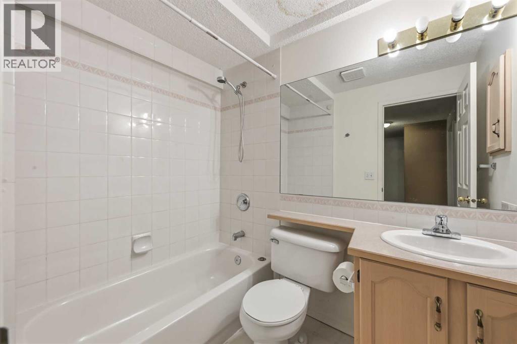 25 Tararidge Circle NE - 26